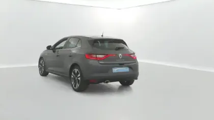 Photo 11 Renault Megane Mégane IV Berline TCe 140 Energy