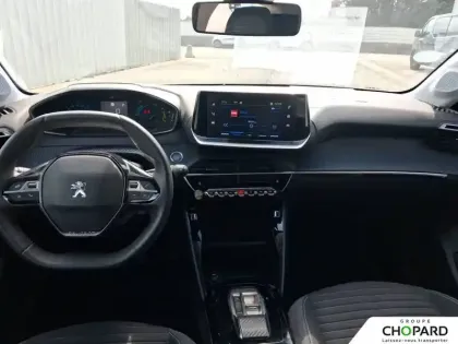 Photo 14 Peugeot 208  Electrique 50 kWh 136ch