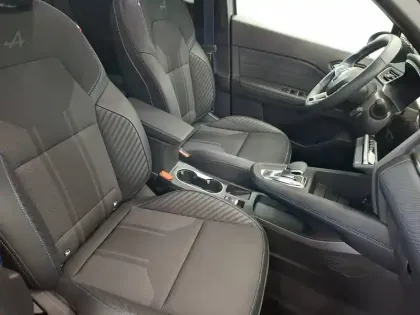 Photo 8 Renault Captur  E-Tech full hybrid 145 ch