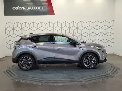 Photo 5 Renault Captur  E-Tech full hybrid 145 ch