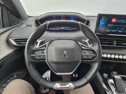 Photo 30 Peugeot 3008  Hybrid 225 e-EAT8