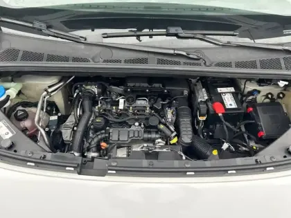 Photo 26 Peugeot Partner  FOURGON M 650 KG BLUEHDI 130 S&S EAT8