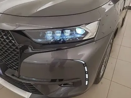 Photo 38 DS DS 7 DS7 Crossback Hybride E-Tense 225 EAT8