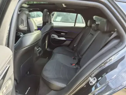 Photo 12 Mercedes Classe E  Break 220 d 9G-Tronic