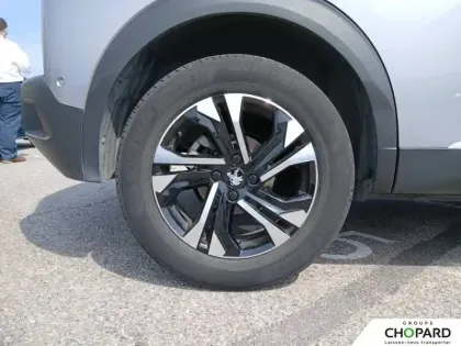 Photo 11 Peugeot 2008  PureTech 130 S&S EAT8