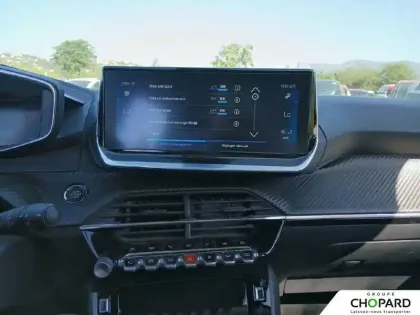 Photo 13 Peugeot 2008  PureTech 130 S&S BVM6