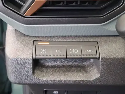 Photo 33 Dacia Duster  Hybrid 140