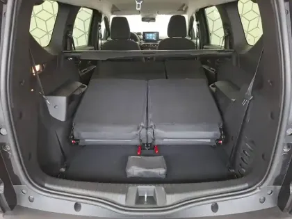 Photo 16 Dacia Jogger  Hybrid 140 7 places GSR2
