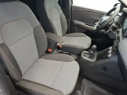 Photo 8 Dacia Jogger  Hybrid 140 7 places GSR2
