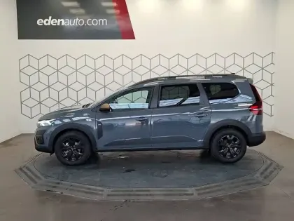 Photo 40 Dacia Jogger  Hybrid 140 7 places GSR2