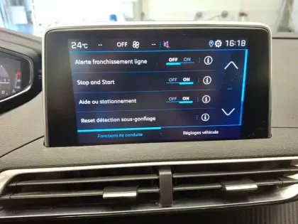 Photo 18 Peugeot 3008  BlueHDi 130ch S&S BVM6