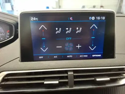Photo 17 Peugeot 3008  BlueHDi 130ch S&S BVM6