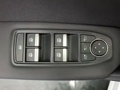 Photo 11 Renault Symbioz  E-Tech full hybrid 160 ch