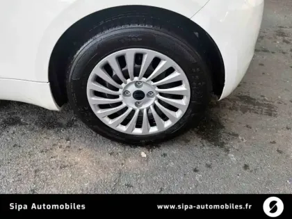 Photo 22 Fiat 500  e 95 ch