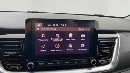 Photo 16 Kia Stonic  1.0 T-GDi 100 ch BVM6