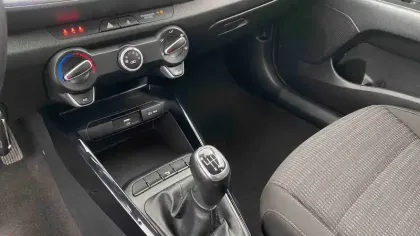 Photo 15 Kia Stonic  1.0 T-GDi 100 ch BVM6