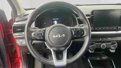 Photo 15 Kia Stonic  1.0 T-GDi 100 ch BVM6