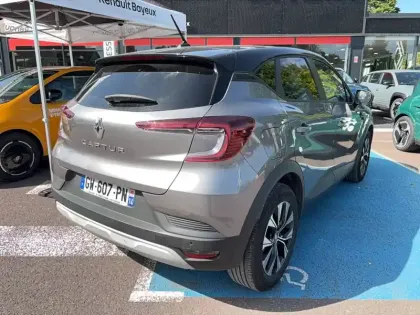 Photo 24 Renault Captur  TCe 90