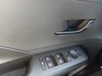 Photo 13 Hyundai Kona  Hybrid 141