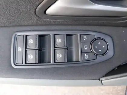 Photo 26 Dacia Duster  Hybrid 155