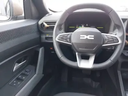 Photo 19 Dacia Duster  Hybrid 155