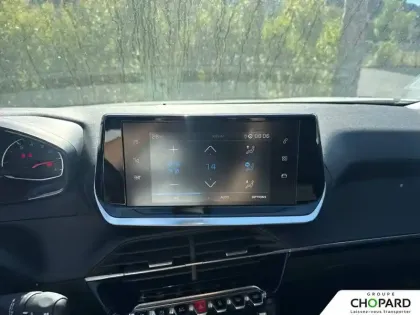 Photo 12 Peugeot 2008  PureTech 100 S&S BVM6