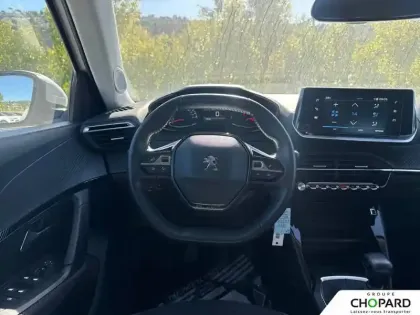 Photo 16 Peugeot 2008  PureTech 100 S&S BVM6