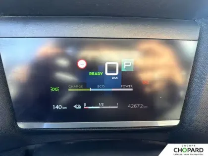 Photo 18 Citroën C4 e- 136 ch Automatique