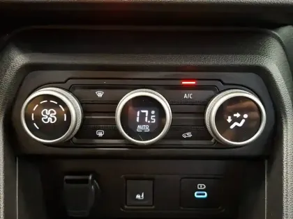 Photo 23 Dacia Jogger  Hybrid 140 7 places GSR2