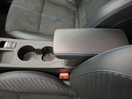 Photo 24 Renault Arkana  E-Tech full hybrid 145 GSR2