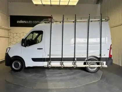 Photo 30 Renault Master  FGN TRAC F3300 L2H2 DCI 135