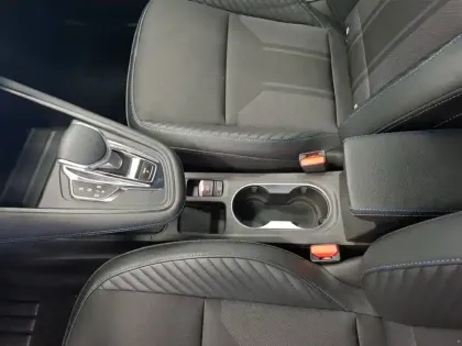 Photo 22 Renault Captur  E-Tech full hybrid 145 ch