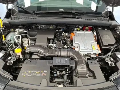 Photo 12 Renault Captur  E-Tech full hybrid 145 ch