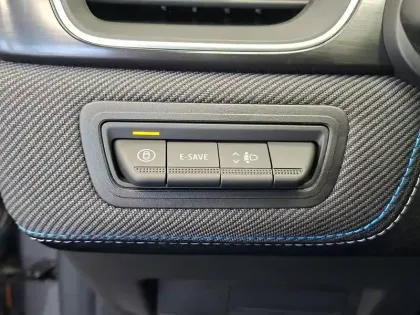 Photo 34 Renault Captur  E-Tech full hybrid 145 ch