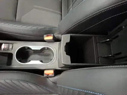 Photo 24 Renault Captur  E-Tech full hybrid 145 ch