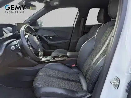 Photo 8 Peugeot 2008  PureTech 130 S&S BVM6