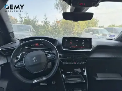 Photo 7 Peugeot 2008  PureTech 130 S&S BVM6