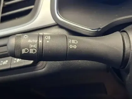Photo 34 Renault Captur  E-Tech full hybrid 145