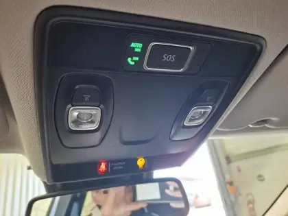 Photo 43 Renault Captur  E-Tech full hybrid 145