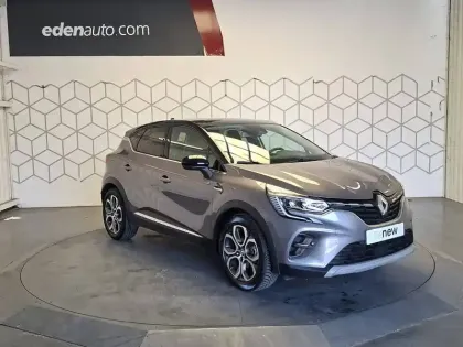 Photo 5 Renault Captur  E-Tech full hybrid 145