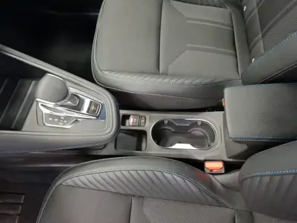 Photo 22 Renault Captur  E-Tech full hybrid 145 ch