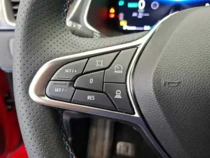 Photo 32 Renault Captur  E-Tech full hybrid 145 ch