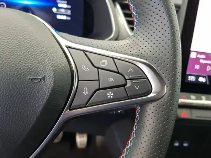 Photo 33 Renault Captur  E-Tech full hybrid 145 ch
