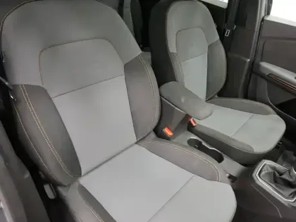 Photo 8 Dacia Jogger  Hybrid 140 7 places GSR2