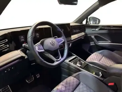 Photo 8 Volkswagen Tiguan 1.5 eHybrid 204ch DSG6 R-Line