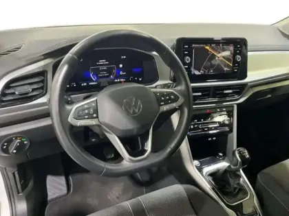 Photo 8 Volkswagen T-roc 1.0 TSI 110 Start/Stop BVM6 Life Plus