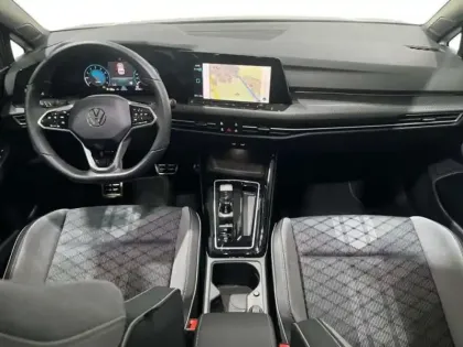 Photo 7 Volkswagen Golf 1.5 eTSI OPF 130 DSG7 R-Line