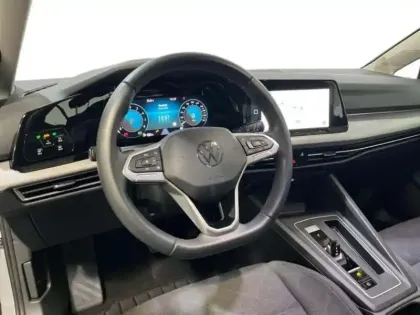 Photo 8 Volkswagen Golf 1.0 eTSI OPF 110 DSG7 Life Plus