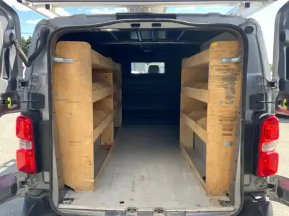 Photo 10 Citroën Jumpy Fourgon Fg XL 2.0 BlueHDi 145ch S&S