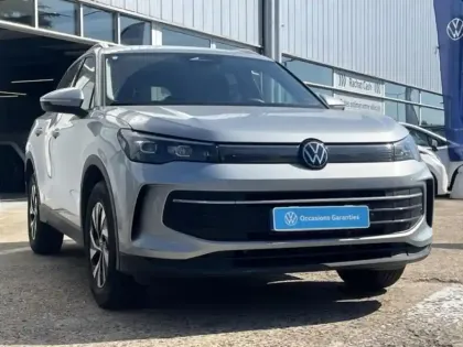 Photo 5 Volkswagen Tiguan  1.5 eHybrid 204ch VW Edition DSG6